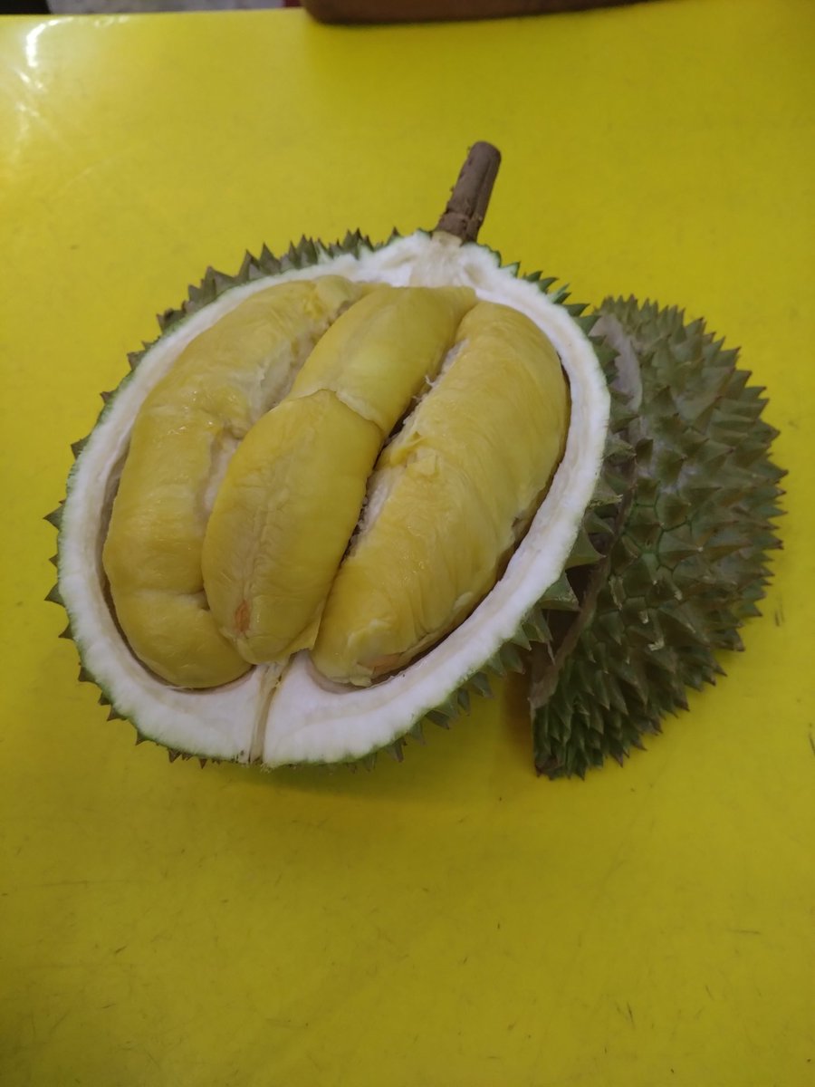 fronti's tweet image. We did it. The king of fruits.