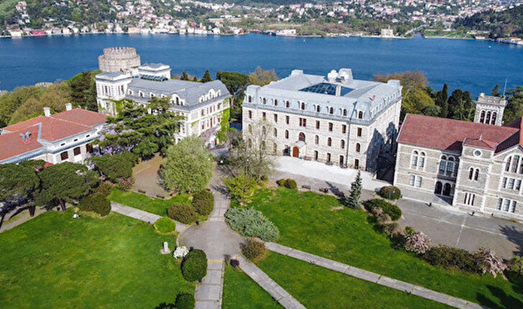 Hedef gösterilen akademisyen Tolga Sütlü’nün Boğaziçi Üniversitesi'ndeki kadrosu yenilenmedi
cumhuriyet.com.tr/turkiye/hedef-…