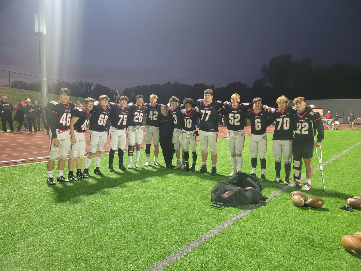 AssumptionAtc's tweet image. So grateful for such amazing student athletes. Happy senior night! Poud to be your athletic trainer.