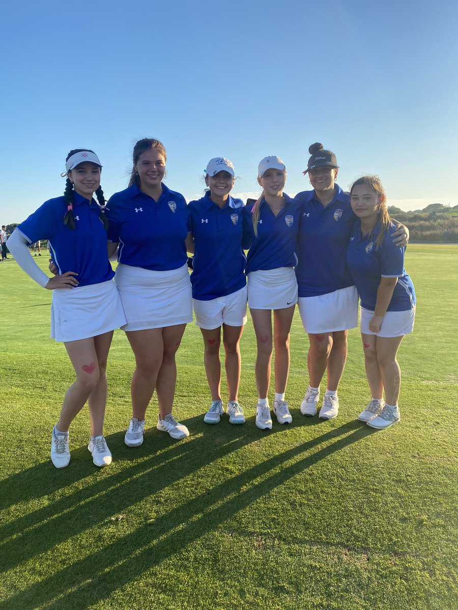 AHSchargersgolf's tweet photo. At Olivas Links, AHS finishes 2nd place in the Marmonte League. These girls put up a huge fight all season and shot a season best 391 today, led by individual champion Mathea Sagel’s 68! Congrats to team champs OCHS. We are pumped for CIF! @AHS_Chargers @TheAcornSports @vcspreps https://t.co/xPp1cioWxp