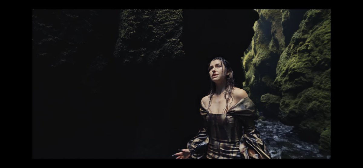 MicahTheModest's tweet photo. Okay, I know there’s a LOT of new music happening but @kimbramusic’s single ‘Save Me’ and the visuals are just… pure beauty https://t.co/eRbqrmmFdw