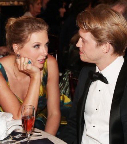 SwiftNYC's tweet photo. “All they keep asking me is if I’m gonna be your bride. The only kind of girl they see is a one-night or a wife.” - Taylor Swift, Lavender Haze lyrics  #TSMidnighTS https://t.co/qit9bJkX2l