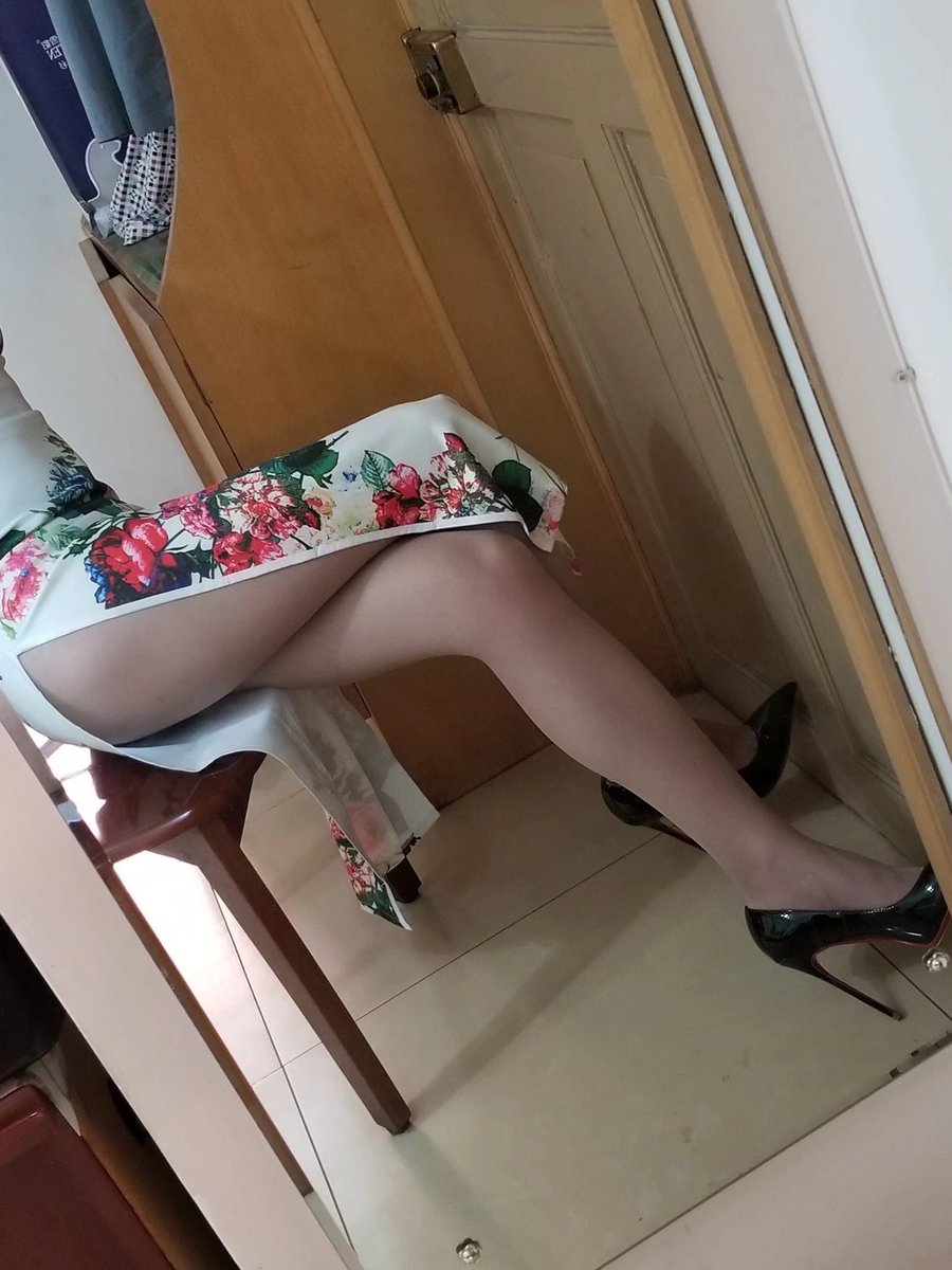 cd50680847's tweet photo. CD  #女装子  #伪娘cd #伪娘の日常 #丝袜伪娘 #女内  #crossdressr #背德人夫 #人夫CD #肉臀人夫 #肥臀CD #雌堕  #ladyboy #反差  #NSFW  #femboy #伪娘 #娘娘腔 #妓女 #肉便器 #sissy #sissyslut #shemale #骚逼 #骚货  #男娘 #男の娘 #女装母狗 #母狗 #女装大佬 #伪娘母狗 #人妖 #婊子 #废物唧唧， https://t.co/biMBPJkOgd