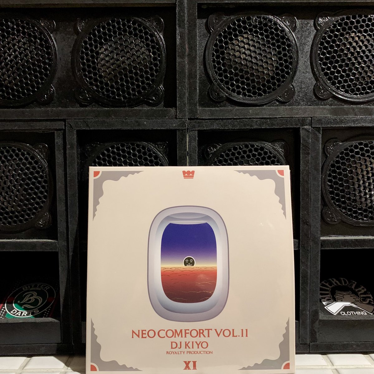 BITTERDARTS's tweet photo. Now playing💿
『NEO COMFORT 11』
MIXED by DJ KIYO
BITTER DARTS
青森県青森市古川1-18-16
017-775-7069
https://t.co/4rcN6H9MEq
#mixcd #djkiyo #neocomfort #royaltyproduction #hiphop #randb #neosoul #streetfashion #streetwear #streetstyle #bitterdarts #aomori #japan https://t.co/UY1bc5hifg