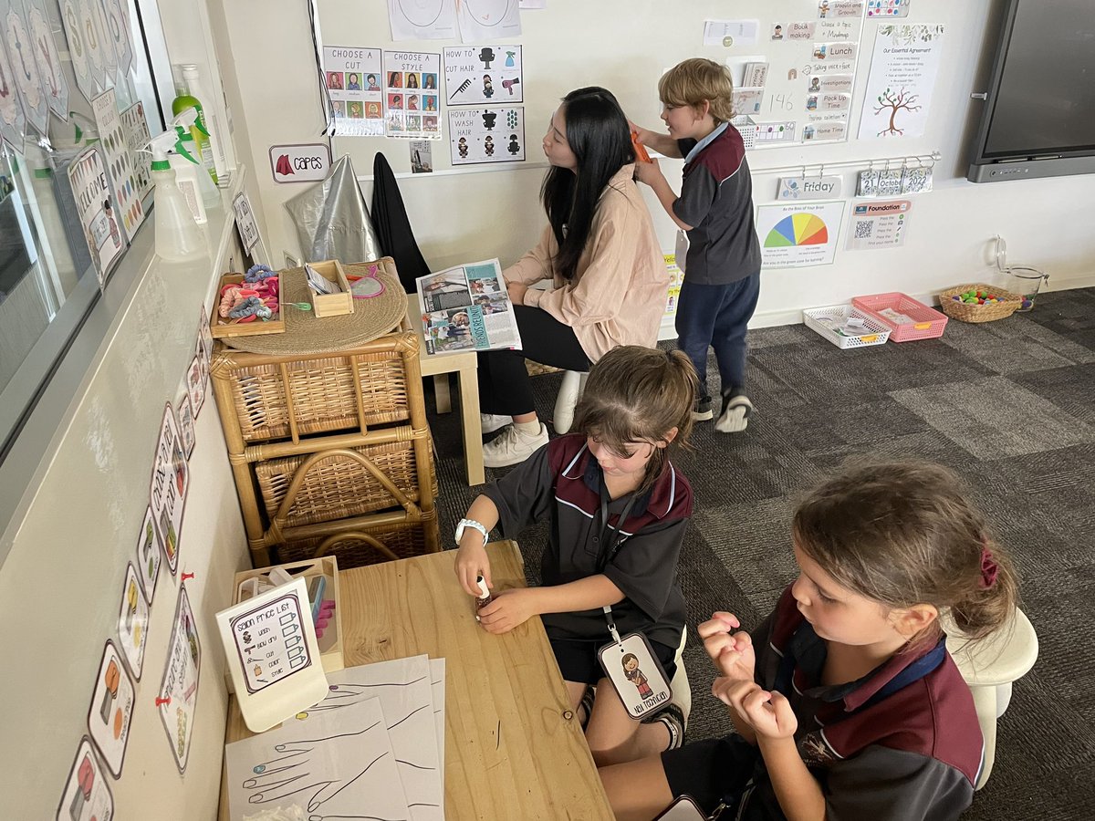 gglps's tweet photo. Foundation Investigations - lots of little entrepreneurs hard at work. https://t.co/8DzS6LQkmi