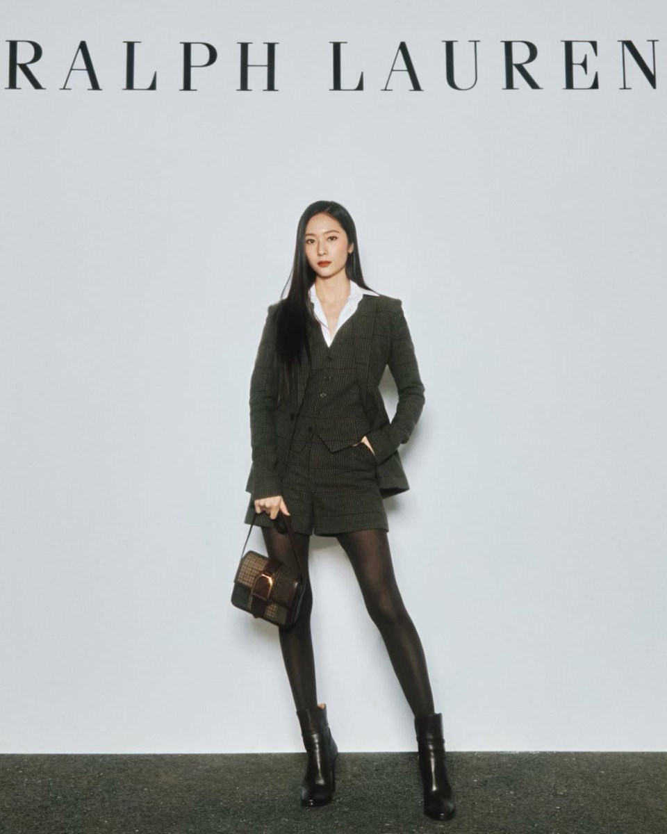 altvalorasoo's tweet photo. vousmevoyez: @RalphLauren 2022 AW 🍂
#RalphLauren #RLCollectionAW22 #RLPurpleLabelAW22 #랄프로렌컬렉션
https://t.co/h7L2KAS5Hb https://t.co/EcEIWWIZlX