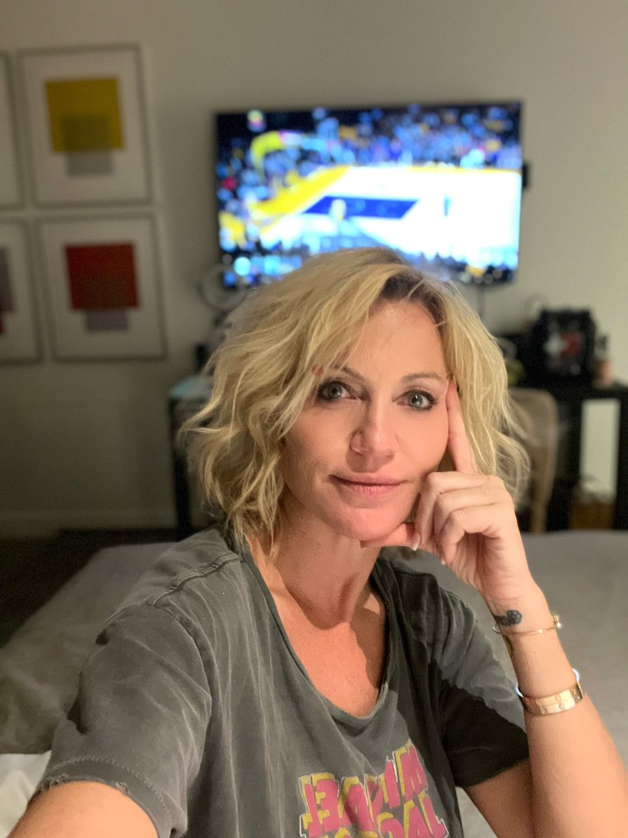 Hey Michelle, you’re in Austin, F1 weekend, are you going nuts? 

Well kids, I had multiple glasses of wine so I could watch the 4th quarter of the Clippers game. And take  a selfie. It’s called ‘responsibility.’