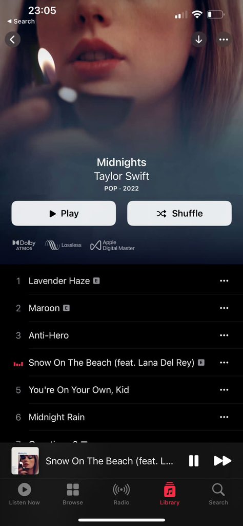 Enorme el nuevo álbum de Taylor Swift. Lavender Haze mi favorita hasta ahora. #TSMidnighTS #MidnighTSnosleepover