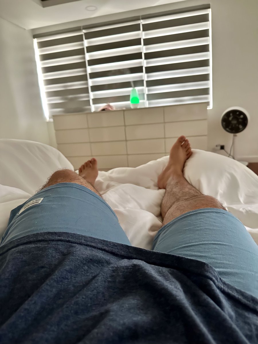 TiToVince79's tweet photo. Hindi ako mapapagod at mag sasawa na daganan ang paa mo para maging komportable ang pag tulog mo Jowa ❤️@tonifowlerpo https://t.co/FxeW3mWrlb