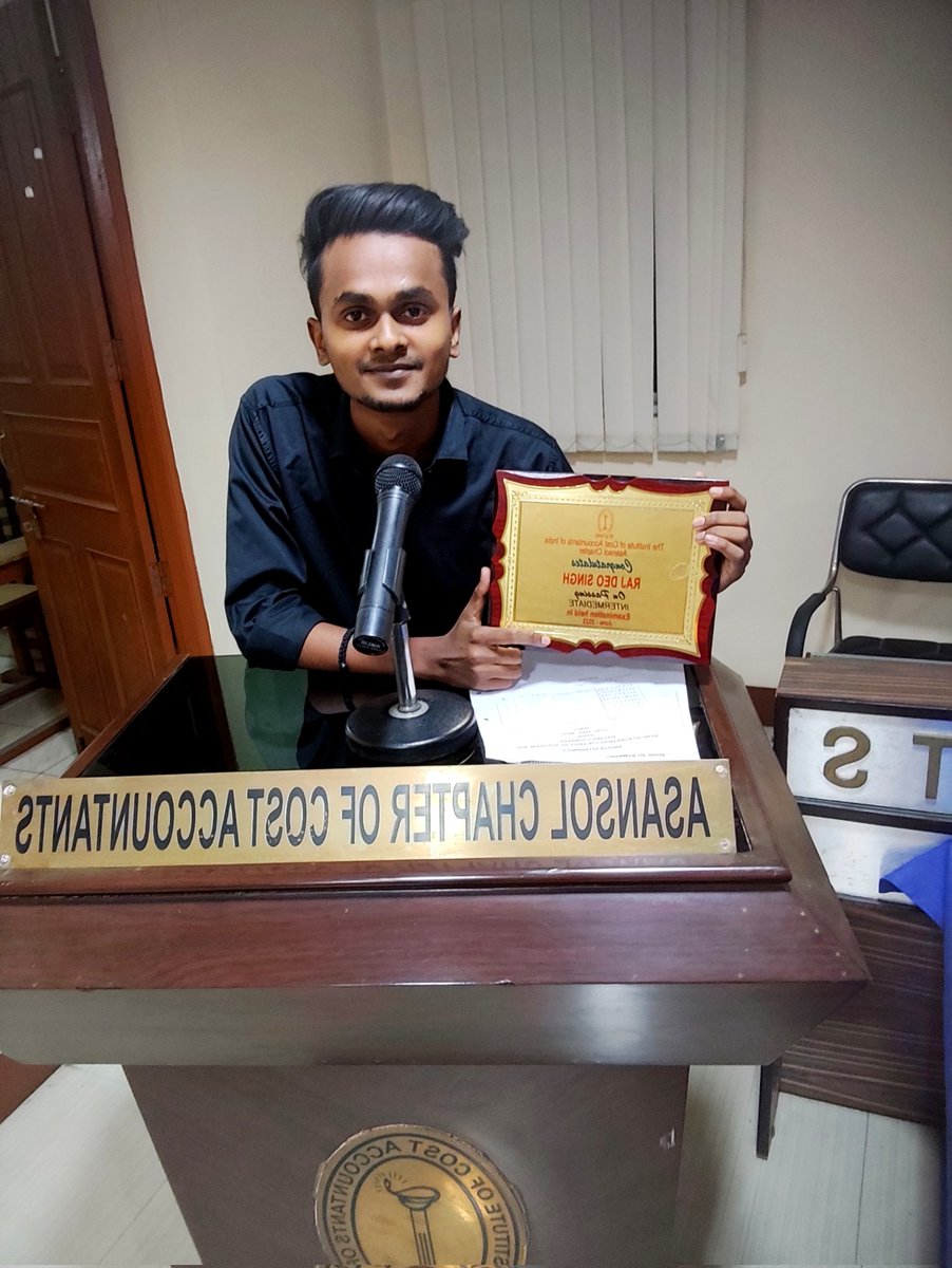 iam_rajdeosingh's tweet image. CMA Finalist 🙈✨