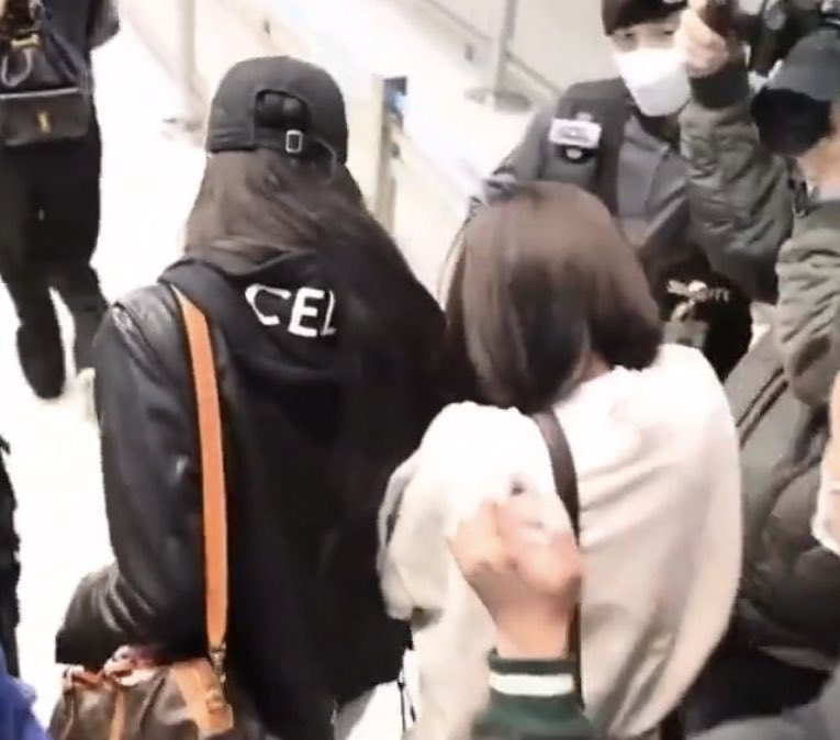 Fate994's tweet photo. ไม่เคยเปลี่ยนไป🥹 #JENLISA https://t.co/LBp7z5yBpg