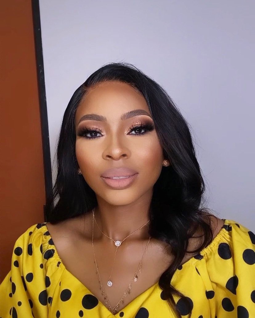 I am a makeup artist based in Johannesburg Sandton, i do house calls. We specialise in soft glam makeup. To make a booking please contact us 0630653594 #GirlTalkZA #muasandton #mua #makeupartist #Dior #Fenty