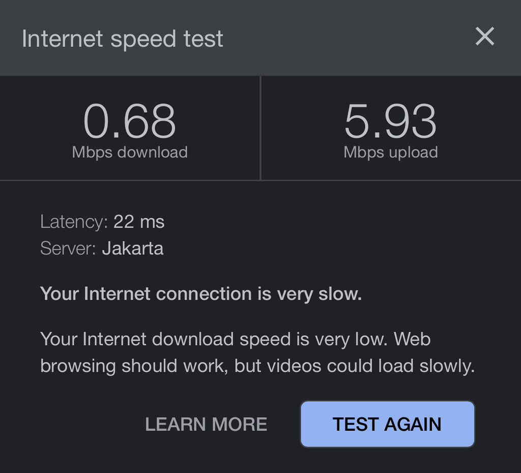 Ujan dan telkomsel sinyalnya ngiyup. Mantul.