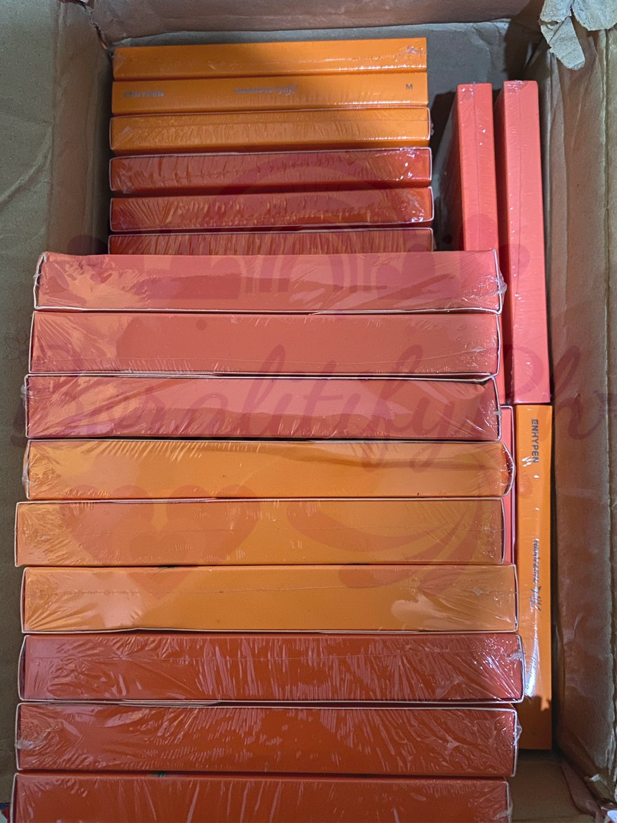 BoralitifyShop's tweet photo. #BLitify_UPDATES
#BLitify_PROOFS

⊱ ── 10/21/22 ── ⊰

[ARRIVED IN MY ADD]
❧ ENHYPEN MANIFESTO 
- Sealed (BATCH 2)
- Checkout link will be sent tomorrow (Saturday)

» Dm me if you have any questions left, thank you! « https://t.co/9aGRhm3QBf