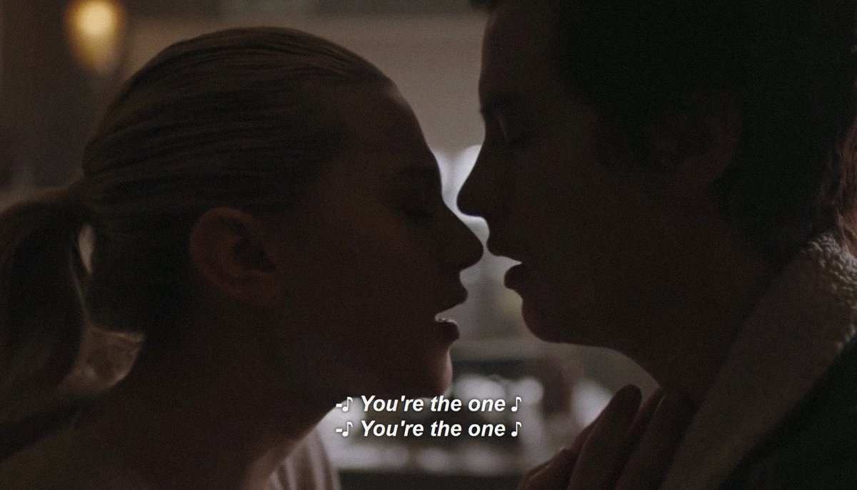 bugheadlyricbot's tweet photo. And I chose you
The one I was dancing with in New York https://t.co/dcmpOznNir