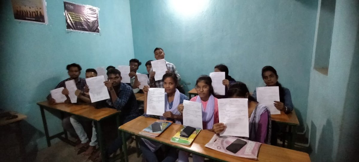 MYBharat_Angul's tweet photo. Glimpses of the #IVEP #IntensiveVolunteerEnrolementCampaign PGM 8 & 9 from #Chhendipada block #Angul #Odisha
Venue : #NICET & #bapuji_college chhendipada
Date: 21 Oct 2022
Coordinated by #NYV @MalayaranjanDe5 & @AshisKu78675264
@Nyksindia https://t.co/6bpqtowOcT