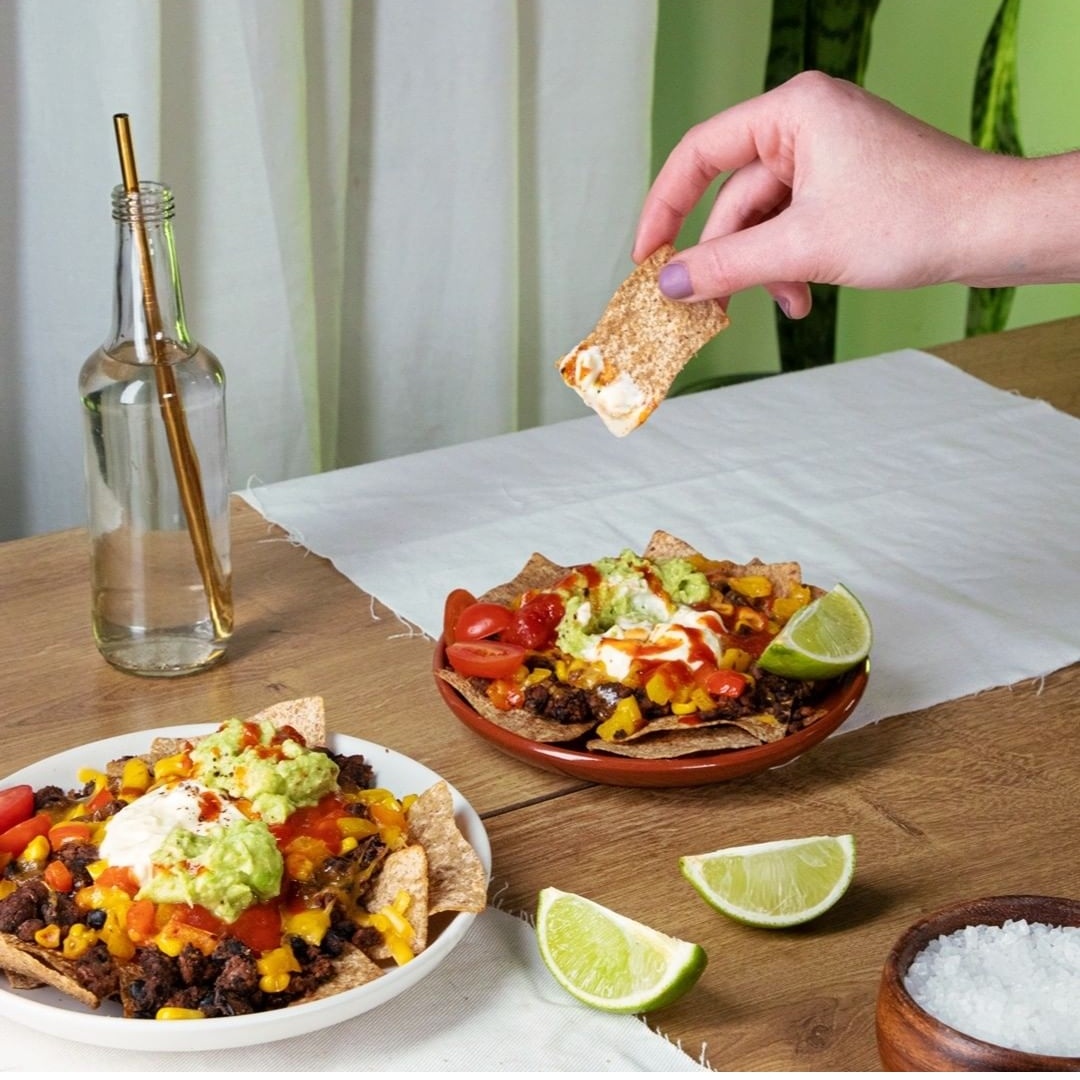 Platos_snacks's tweet photo. Your weekend treat! Our crispy-crunchy zero-waste crisps make great nachos.

#PLATOs pack a ton a flavor and stay crisp. Try it. https://t.co/lEh0Yttg8J