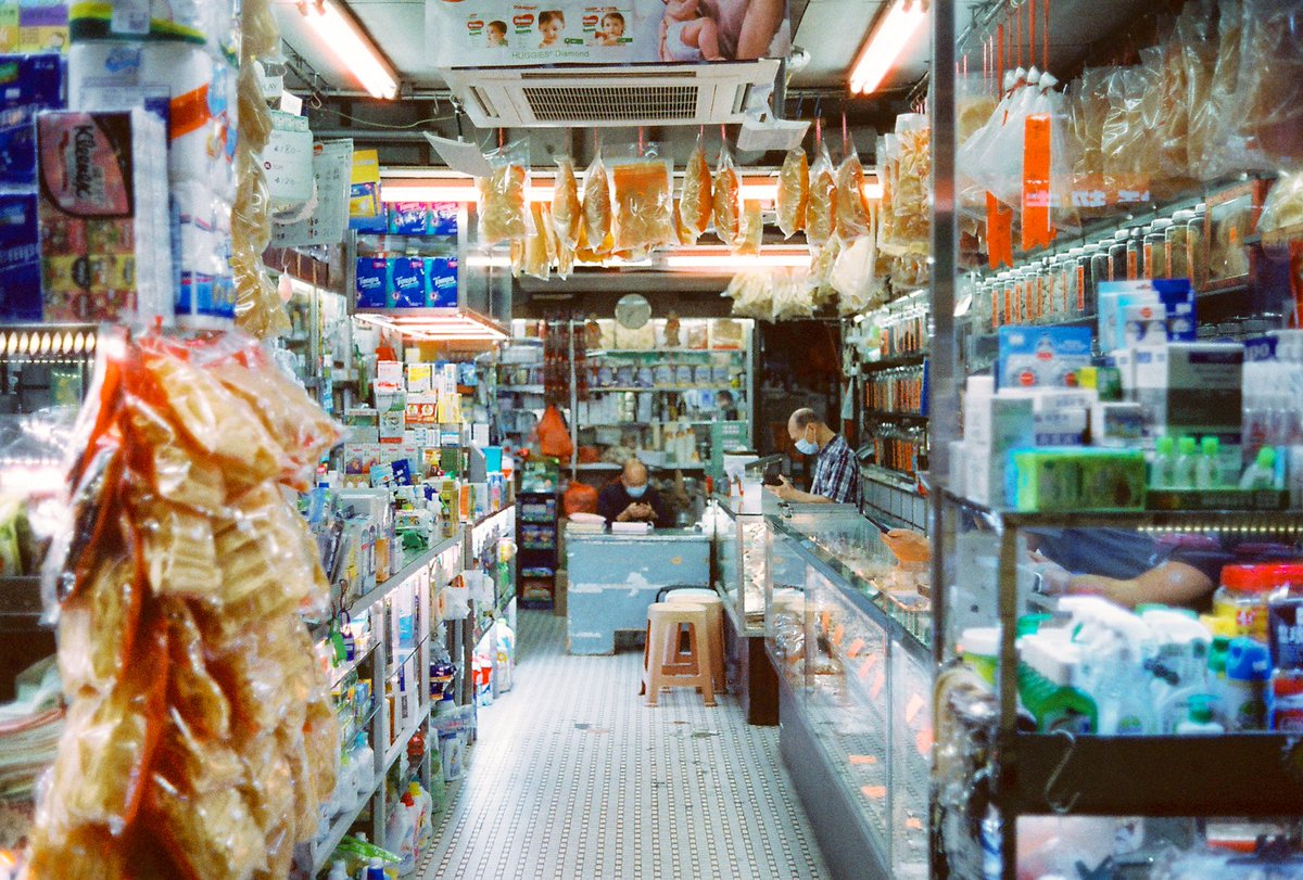 FishMonkeyCow_'s tweet photo. My first roll of film. I was hooked afterwards😅 https://t.co/4csddH4Mn3