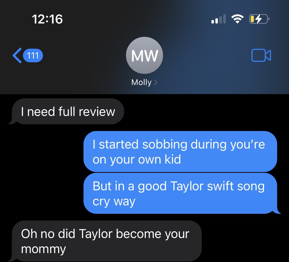 natnat1103's tweet photo. My mom is chiming in on the midnights release and I’m dying https://t.co/mwfQGzL7rg