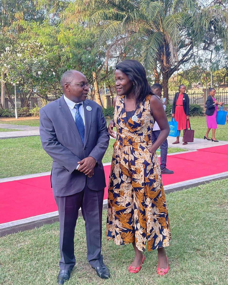 Victorialihiru's tweet photo. @WiLDAFTz 25th anniversary.
A light moment with Dr. Damas Ndumbaro, the Minister for Legal and Constitutional Affairs, former Dean, and office mate at the Faculty of Law of the @open_univ_tz
#wildaf25
#25yearsofwildaf https://t.co/nr7y9VuClK