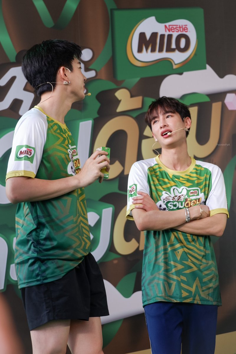 PoonimPpK's tweet photo. สายตาหลอกกันไม่ได้🫣
#TeamOffGun #ไมโลรวมด้อมตะลุยด่าน
#ออฟกัน @off_tumcial @AtthaphanP https://t.co/JhqLwxbXUq