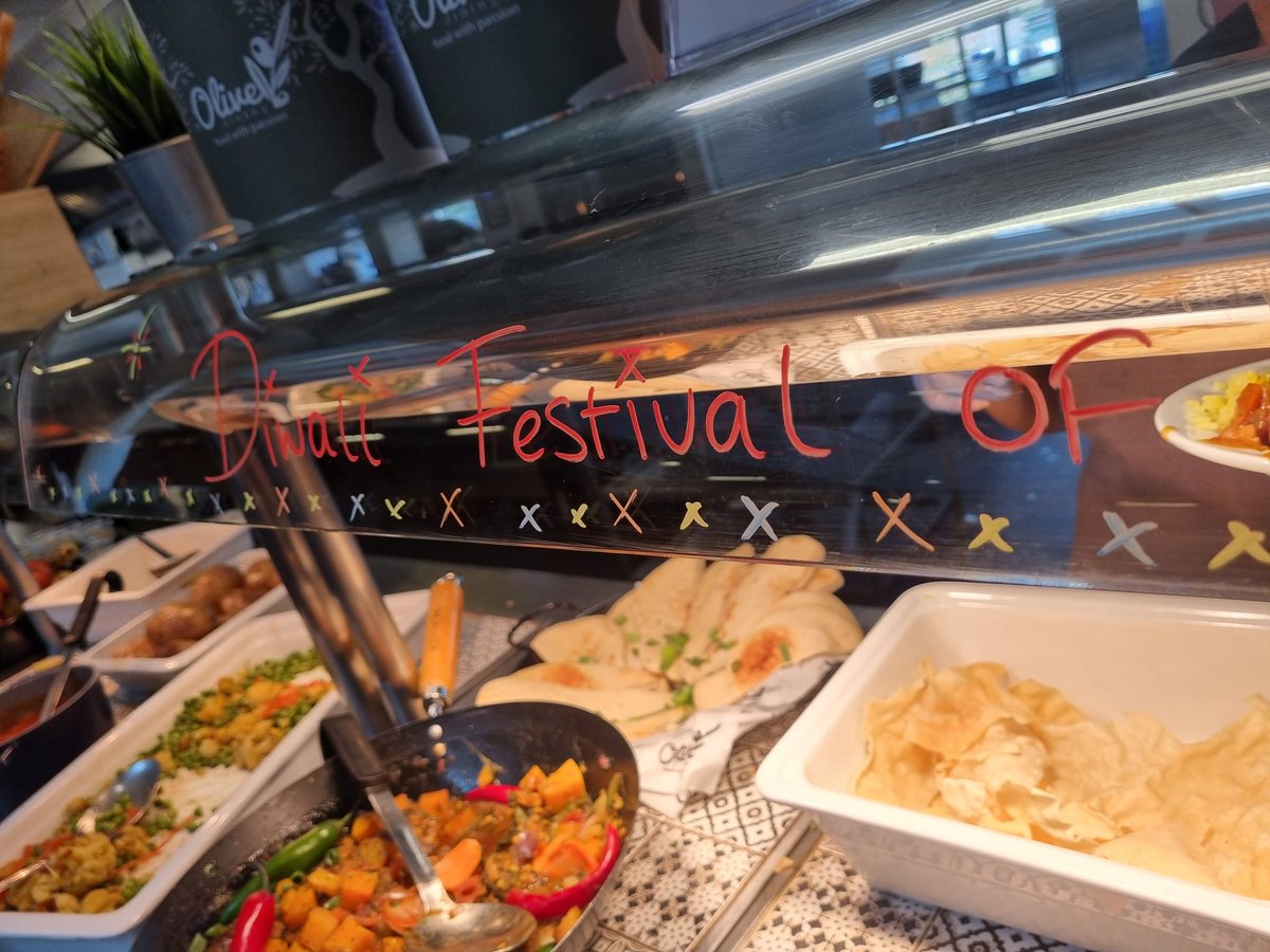StPaulsWayTrust's tweet photo. We wish everyone a happy and festive Diwali! #Diwali #Diwalimenu @OliveDiningLtd #spw https://t.co/biK6LtoD4E