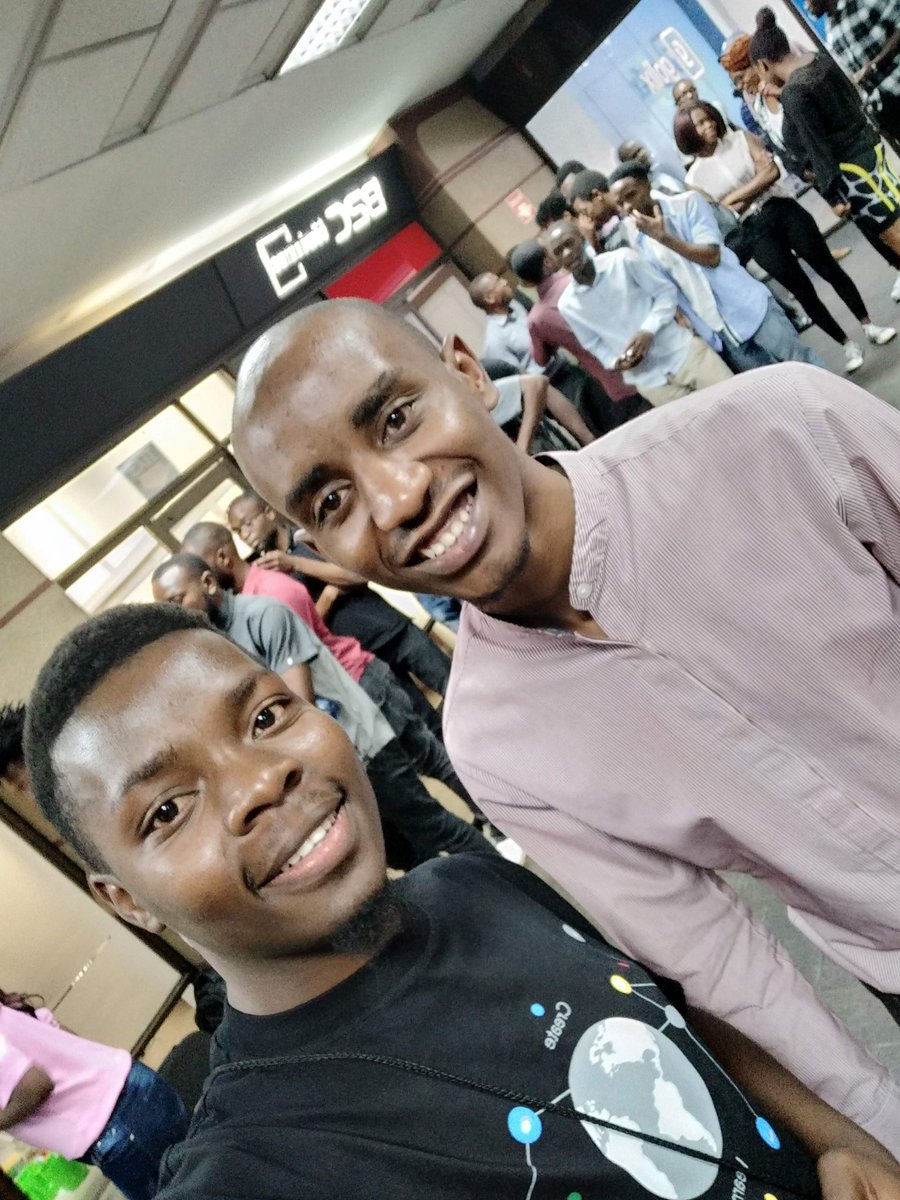 AndySitholeZW's tweet photo. @gdg_harare @iam_zandie16 #DevFest18 with @michaeldera https://t.co/Sub16MtnOO