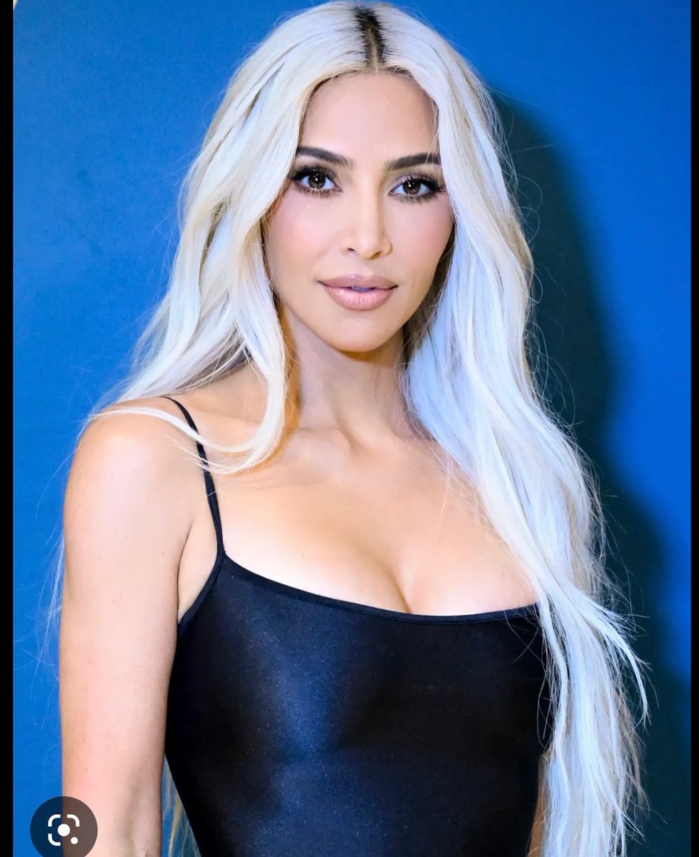 Happy 42nd birthday <a href="/KimKardashian/">Kim Kardashian</a> have the best day ever xxx