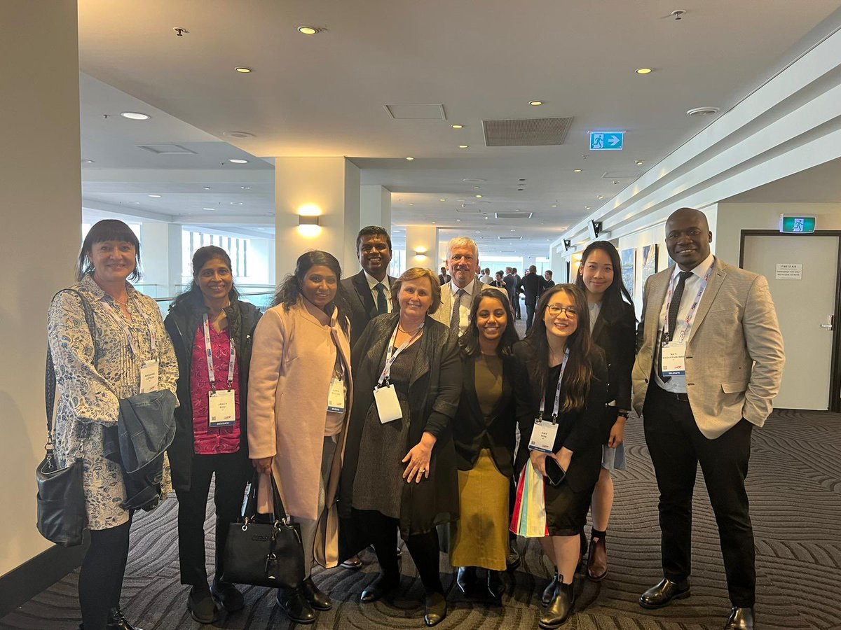 kayejiayi's tweet photo. @CentralAdlLHN RAH kids big day out #ANZSVS2022 Four high quality presentations from the team.  #vascsurg https://t.co/CBIQBDWe9k