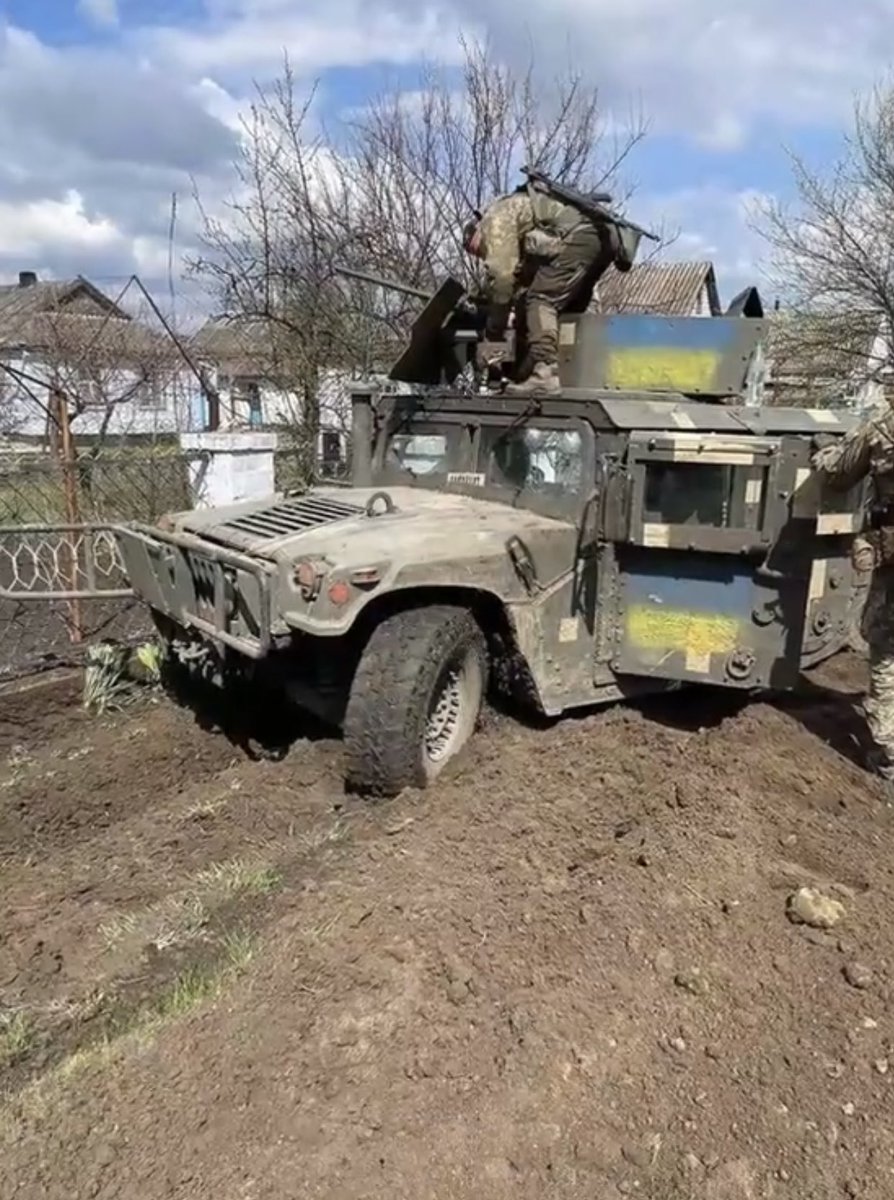 AlexRaptor on Twitter: "A damaged armored Humvee that did an excellent ...