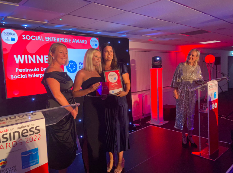 SE_Mark's tweet photo. Big congratulations to @PenDentalSE who have won the Social Enterprise Award at the Plymouth Live Business Awards.
Well Done to all the winners, very well deserved!
#SocialEnterprise #PDSE https://t.co/2xVvfaMTsf