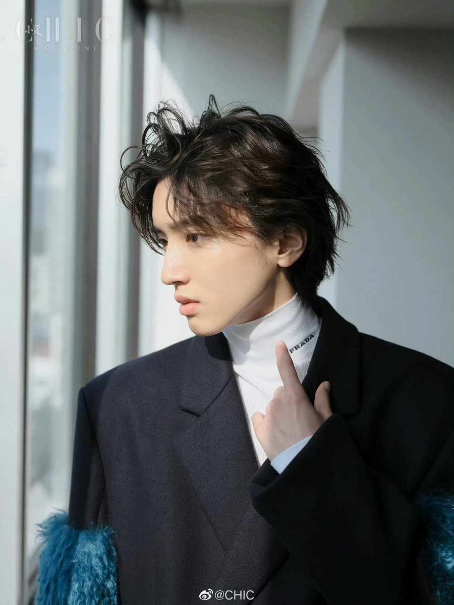 seochanist's tweet photo. [CAR CRASH] [BUILDINGS FALLING] “GOOD GOD” [EXPLOSION] [BABY CRYING] “WAAAAH WAAAAAH” [YELLING] “SHVT THAT DAMN BABY UP” [POLICE SIRENS] WEE WOO WEE WOO [HELICOPTERS AND NEWS TRUCKS] “... WE’RE REPORTING LIVE FROM THE SCENE-“ [BANG] “MY LEG... MY LEG...” https://t.co/q8VEKEKOQV