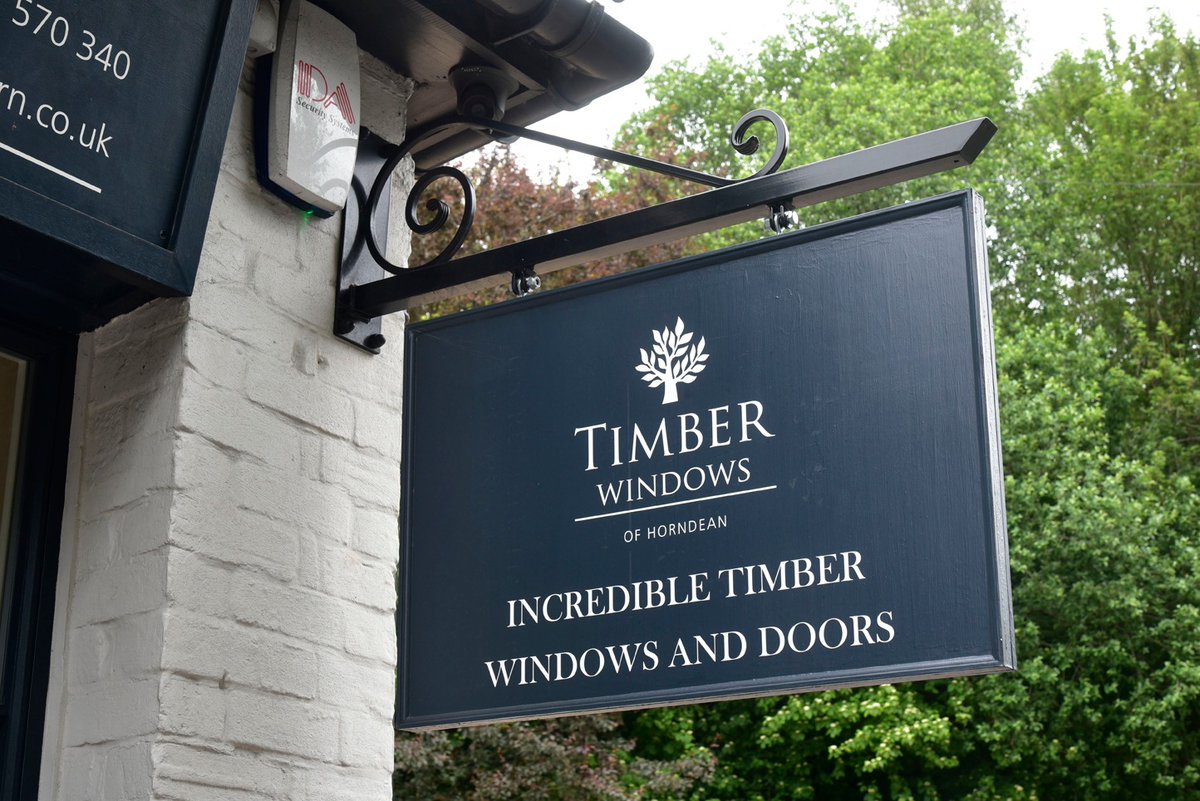 HorndeanWinchTW's tweet photo. Pop into our Horndean showroom this Saturday to discuss all the options available to you. Our Horndean showroom is open from 10am - 2pm. https://t.co/62sy1mIqPK https://t.co/6FmdnSz0Ab