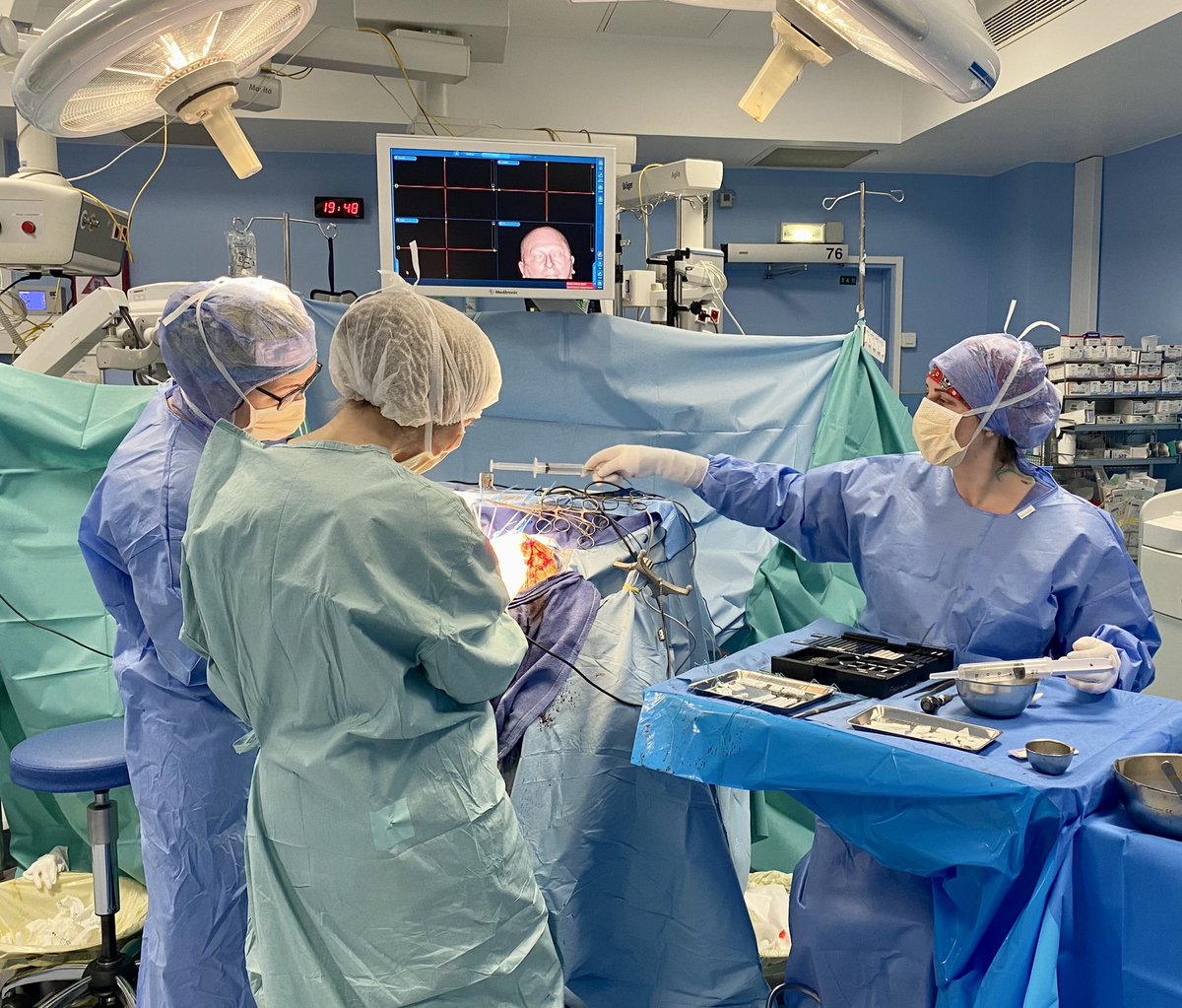 cyriltrd's tweet image. Parfois, perdre du temps peut coûter la vie…
🙏 à ceux qui soignent jour et nuit !