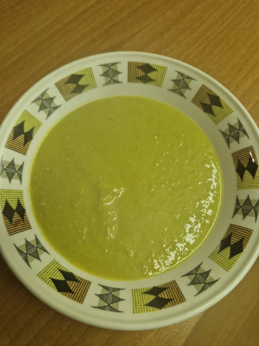 Quite day at lwtb, everyone enjoying there holidays, hope to see everyone back next week. We served hearty pea and ham soup followed by a lovely pork steak,