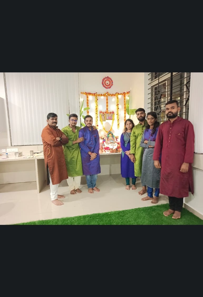 itriangleindia's tweet photo. Continuing the tradition of our hearty Celebrations, The #iTriangle &amp; #Zeliot Family expressed their festive mood into the workplace by dressing up in Colorful ethnic Kurtas bringing forward the festive joy to a power packed evening! https://t.co/Uyx9bdmuZ3