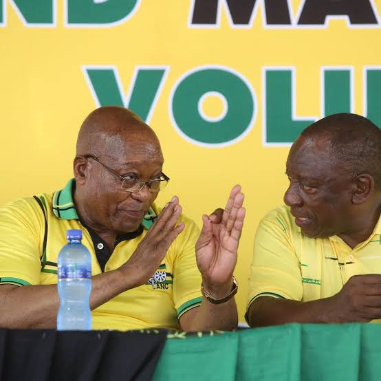 ƁƘ Ľfŷ§tyle tweet media