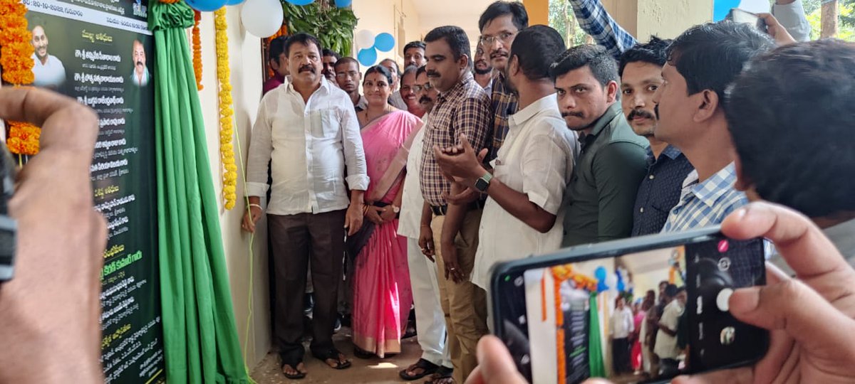 AP_Skill's tweet photo. Hon'ble MLA Sri #GorleKiranKumar has Inaugurated #SkillHub at Government ITI #Etcherla @srikakulamgoap https://t.co/MlLUw8iqZp