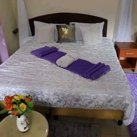 ComfortGuest's tweet photo. Are you traveling to Kericho for a weekend? Comfort Guest House Kericho got everything you need to make your weekend enjoyable. We got scrumptious meals, spacious rooms and noise free environment. Book with us via 0713507725. 
#Comfortguesthousekericho https://t.co/1bxzxehd9t