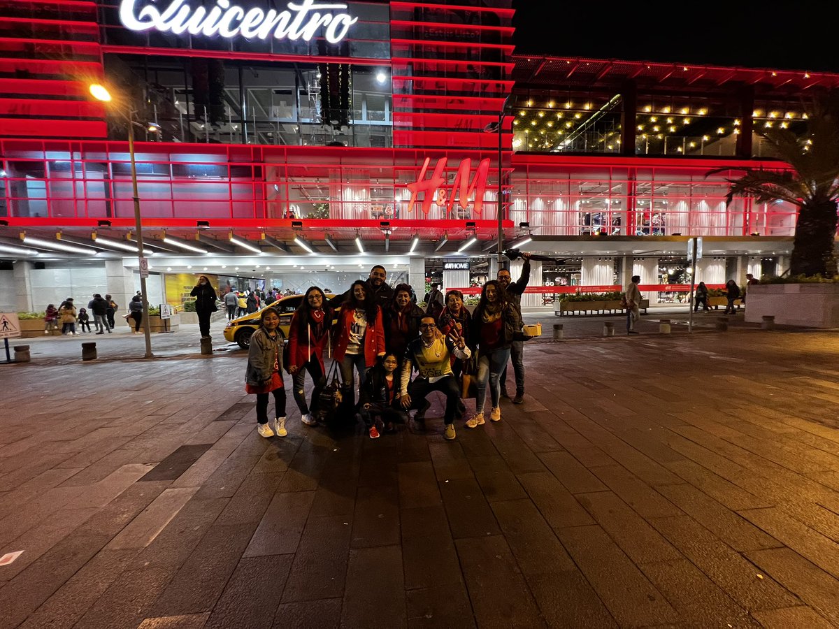 Gracias a la familia Deller por el homenaje hoy en sus locales comerciales!!! Sepan que jamás sus equipos vibrarán la gloria del pueblo!!!! <a href="/AguanteCriollo/">Aguante Criollo</a> <a href="/rafitaloza1978/">🆁🅰🅵🅸🆃🅰 🅻🅾🆉🅰 🆅</a> <a href="/FideiPCriollos/">Fideicomiso Puros Criollos</a> <a href="/hinchacriollo/">Hincha Nacionalista</a> <a href="/hinchacriollo/">Hincha Nacionalista</a> <a href="/elnacionalec/">Club Deportivo El Nacional</a>