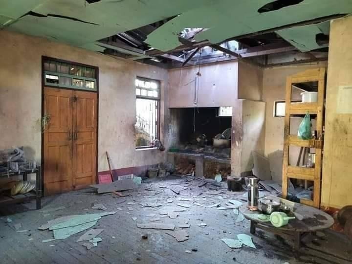 HURFOM's tweet photo. 1/4 Innocent local villagers were killed and injured and their homes destroyed in the armed clash between the joint troops of KNLA + PDF and the junta forces located in Kawkareik Township, Karen State, according to HURFOM reporters. On October 21, at 7 AM, fighting broke out... https://t.co/3q5KyDGVM5