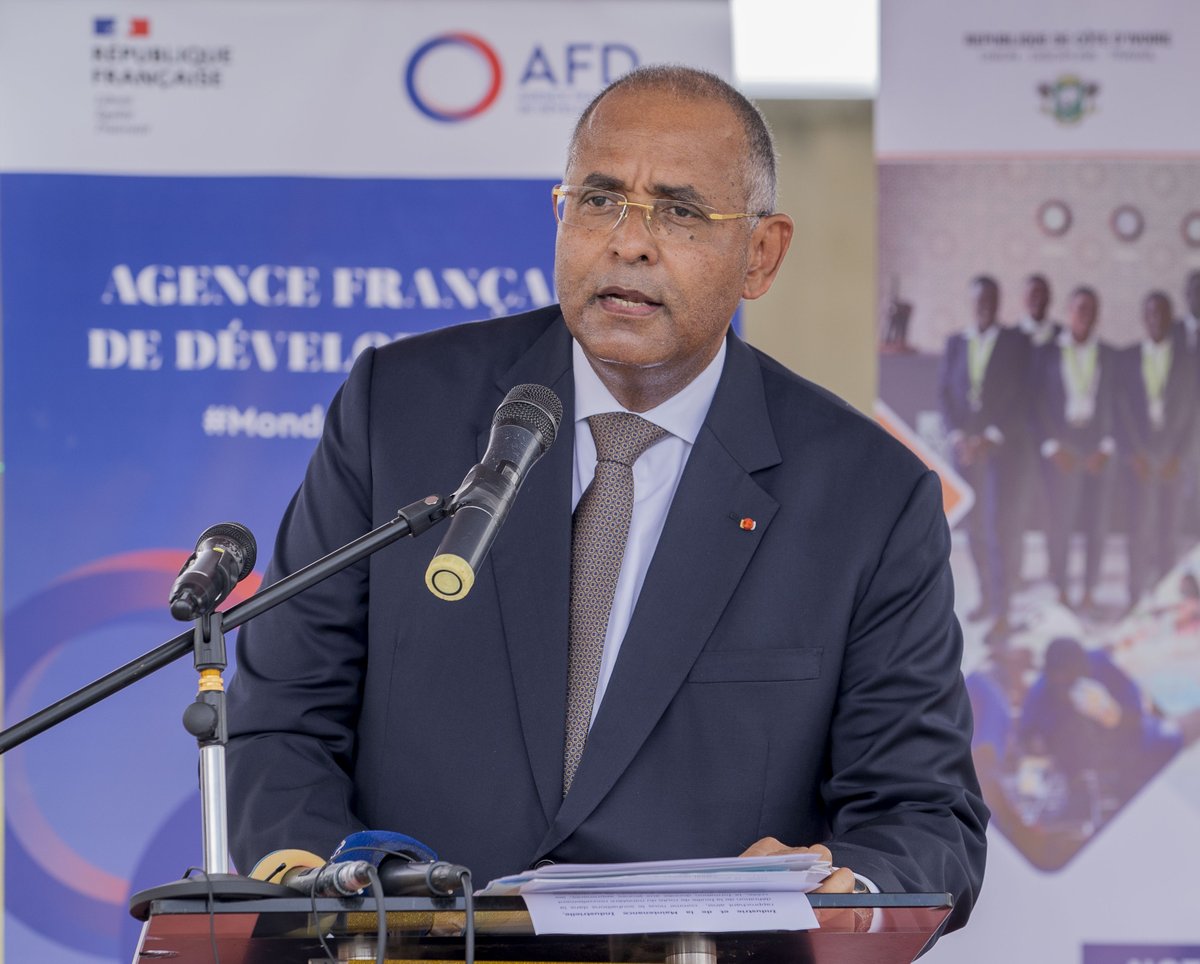 ACHIPatrick4's tweet photo. Un nouveau Lycée Professionnel pour #Yopougon !

400 élèves/an y seront formés à des métiers d'avenir.
Le 🚀de notre industrie a besoin d'expertises fortes &amp; de jeunes engagés pour créer croissance et revenus.

C'est ici que s'invente la nouvelle 🇨🇮 + industrielle &amp; + solidaire ! https://t.co/9gMYoOlFza