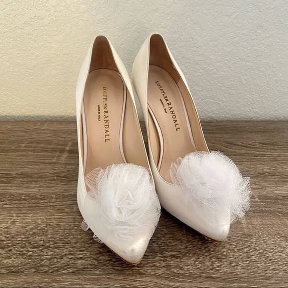 jtpesto's tweet photo. So good I had to share! Check out all the items I'm loving on @Poshmarkapp #poshmark #fashion #style #shopmycloset #loefflerrandall #kendrascott #jonathansimkhai: https://t.co/4Ok5n9EUsz https://t.co/xLxDHPKMuh