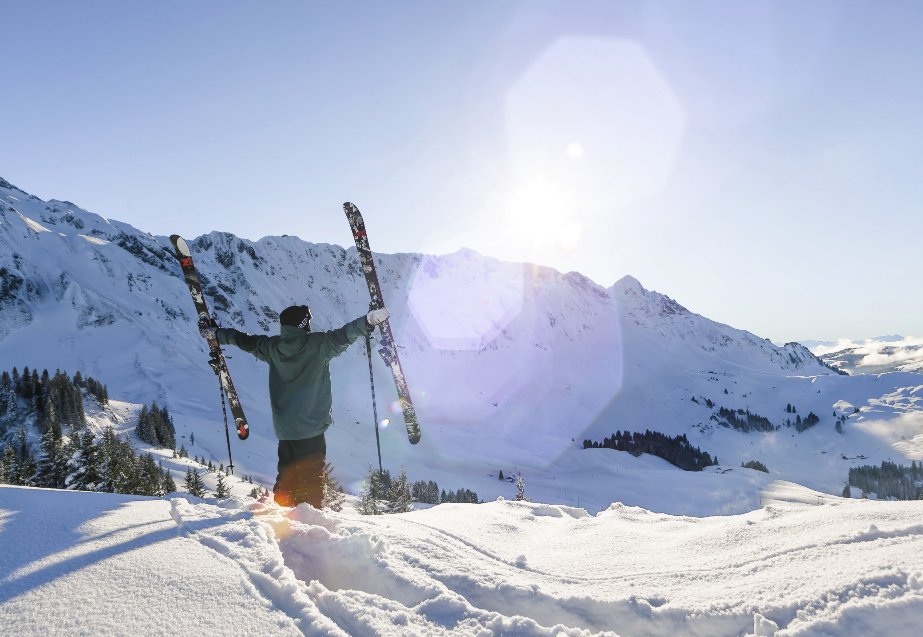 STCorpComm's tweet photo. #SchweizerWinter (&amp; Sommer) planen: bis 30.11. 10% Rabatt aufs Jahresabo #Sörenberg @Entlebuch @ilovelucerne ! https://t.co/CcKcONyxnd #Wintersport #IneedSwitzerland ❄️🇨🇭⛷️
📷 David Kurth https://t.co/i8PR3jLg5r