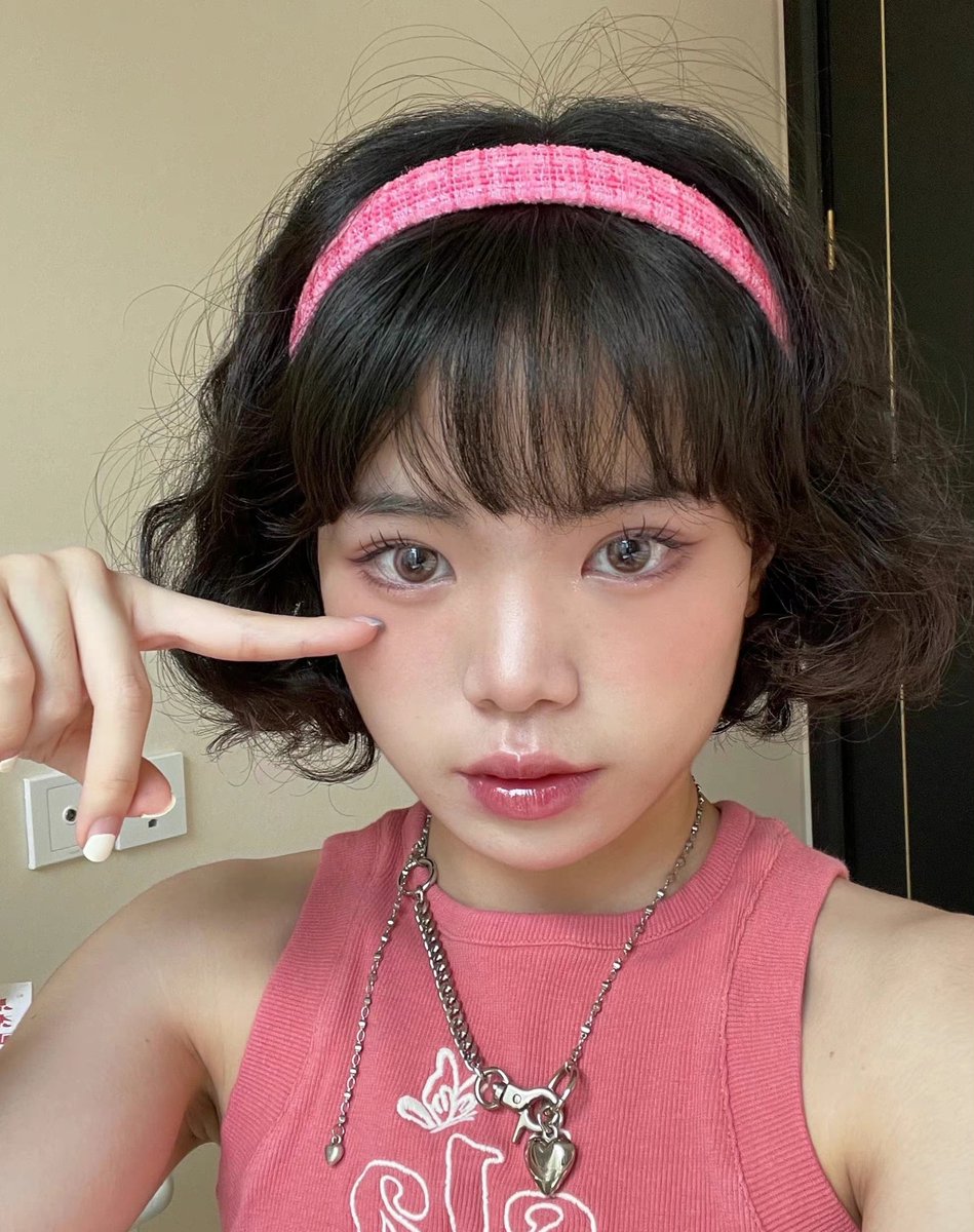 plutochen121's tweet photo. 想怎么玩弄 #母狗 #骚逼 #��女 #后入 #口交 https://t.co/Qz9ObcPlEh
