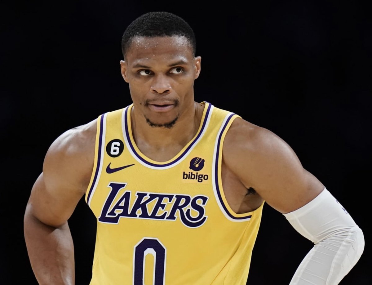 NBAGunlukleri's tweet photo. Russell Westbrook 🆚 Clippers

2 Sayı
3 Ribaund 
4 Asist
5 Top Çalma
0/11 FG
0/6 3 PT https://t.co/o3RsQQDiOp