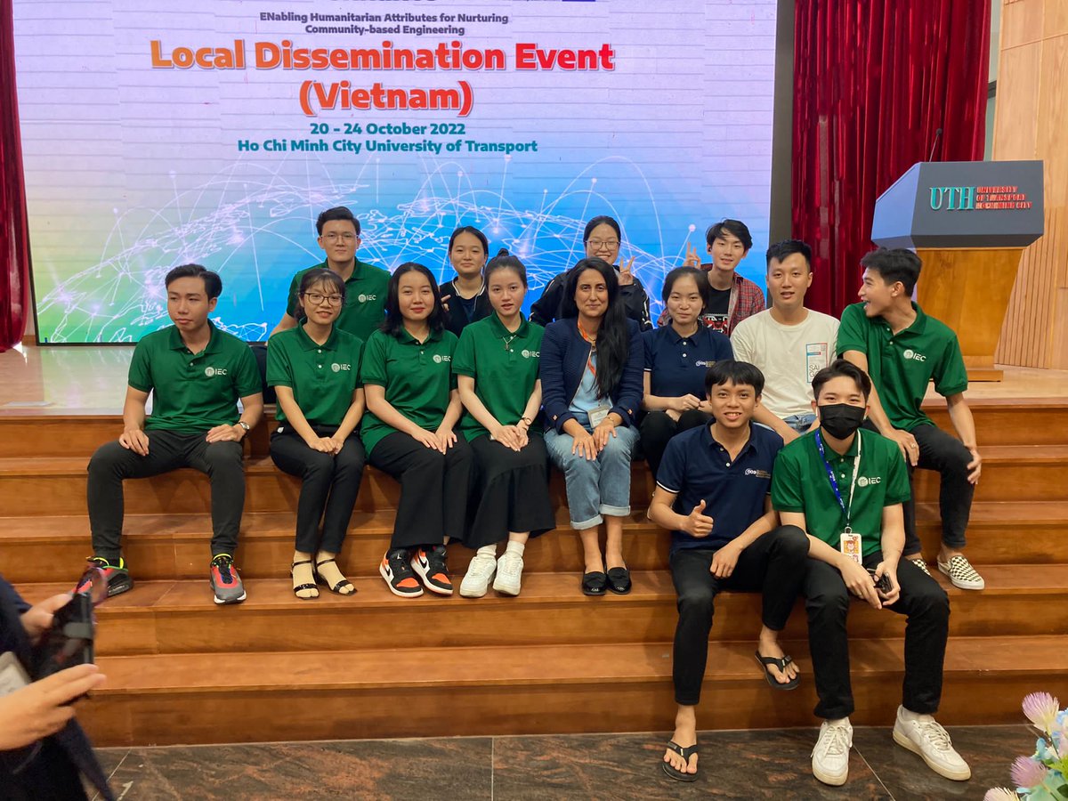 GeorgiaKremmyda's tweet photo. Delighted to meet with lots of lovely students from University of Transport, Ho Chi Minh City, Vietnam. Thank you @ProjectEnhance for the fantastic event! #erasmusplus #erasmusplusproject #humanitarianengineering #warwickengineer https://t.co/1nZyRe26iO