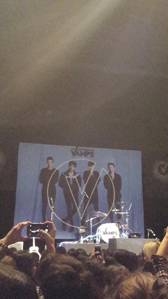 windmillsmcvey's tweet photo. 7 years ago ๐ฅน petition to bring back fanfests #10yearsofVamily @TheVampsband https://t.co/4FK5Tc89ck