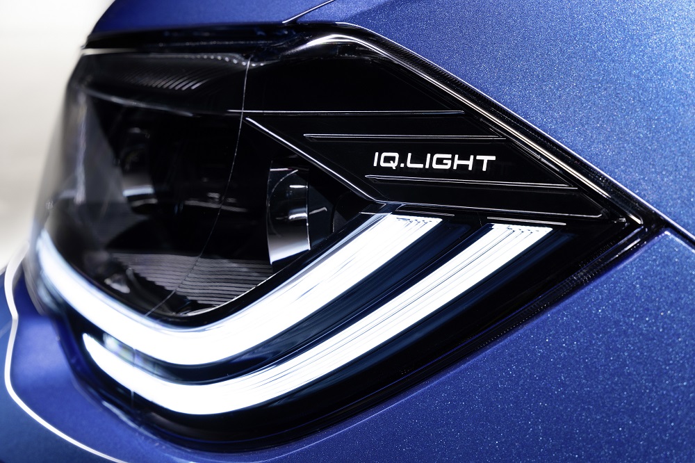 VolkswagenSA's tweet photo. Let your confidence dazzle, not your lights!
Volkswagen's IQ.LIGHT shines bright, but works smartly to not obscure fellow motorists vision.
#TechTuesday #IQLIGHT #VWPolo https://t.co/fKRQ2Gwidl