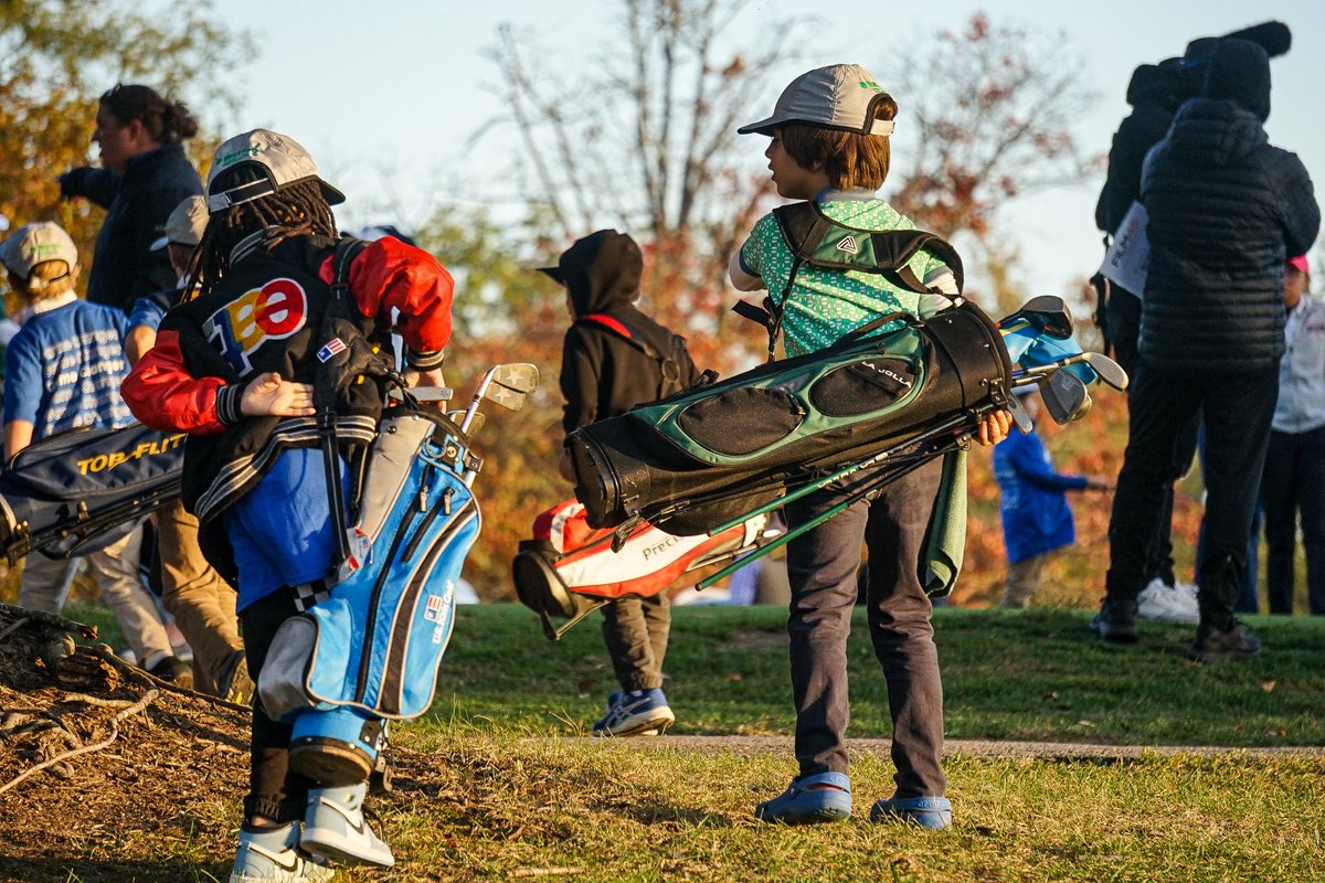 links_national's tweet photo. In addition to the ceremony, @HowardU's men's and women's golf programs held a kids clinic for members of @firstteedc. Thank you to all who attended and to @WellsFargoGolf for their support. https://t.co/gcRyeiphW8